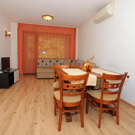 Otel Orehite-g Dobriç