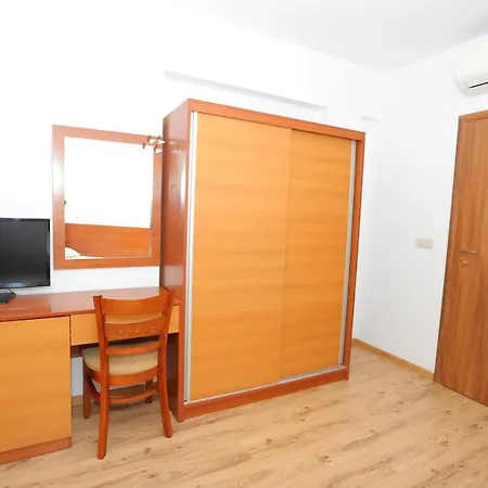 Orehite-g Otel Dobriç