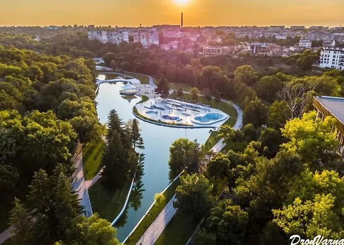 Orehite-g ホテル ドブリチ